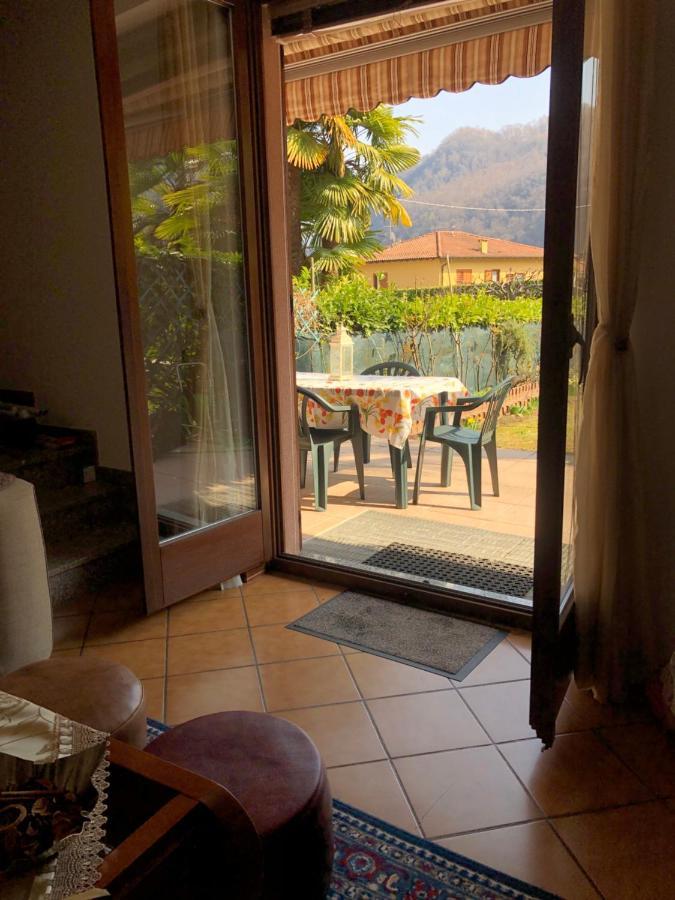 Casa Tiziana Villa Лавена Понте Треза Екстериор снимка