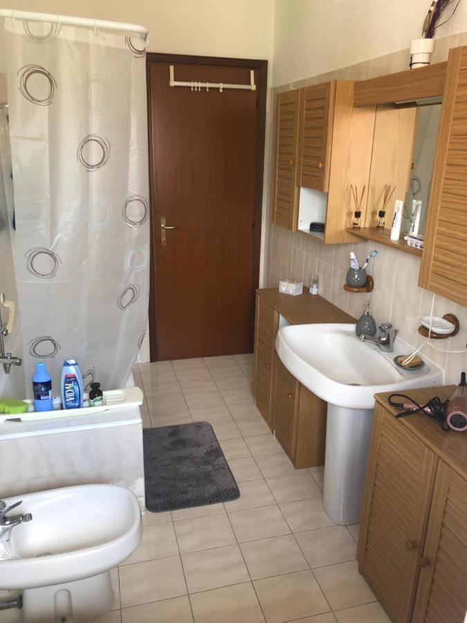 Casa Tiziana Villa Лавена Понте Треза Екстериор снимка