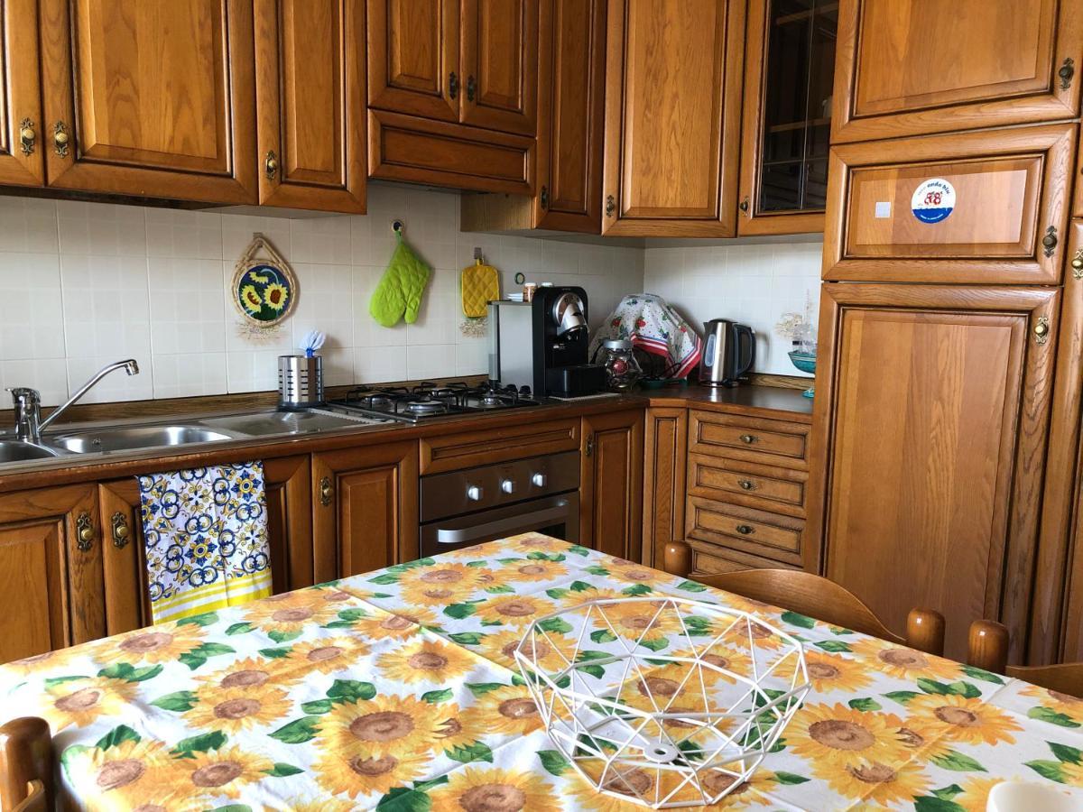 Casa Tiziana Villa Лавена Понте Треза Екстериор снимка